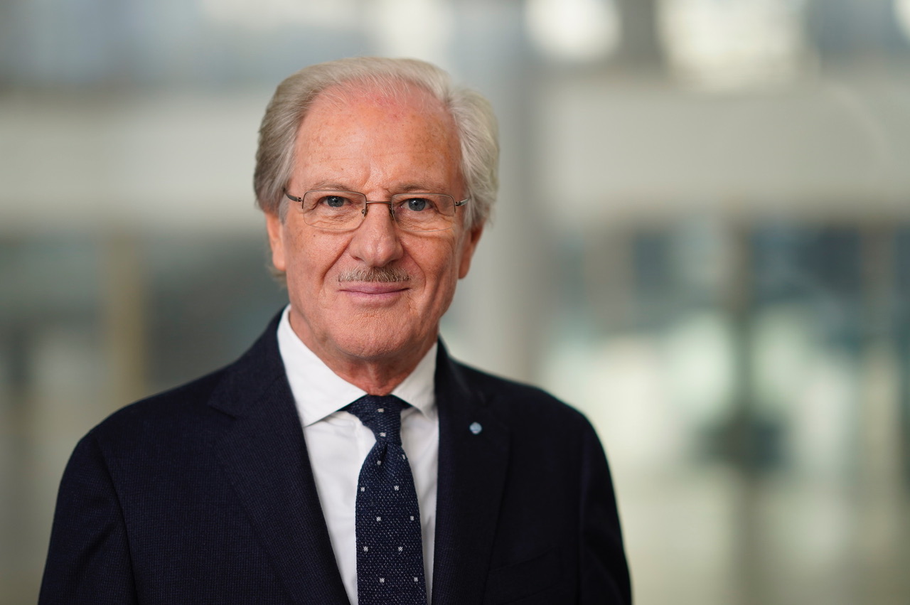 Prof. Dr. Wolfgang Reitzle eigenland Mitgesellschafter Prof. Dr. Wolfgang Reitzle eigenland Mitgesellschafter